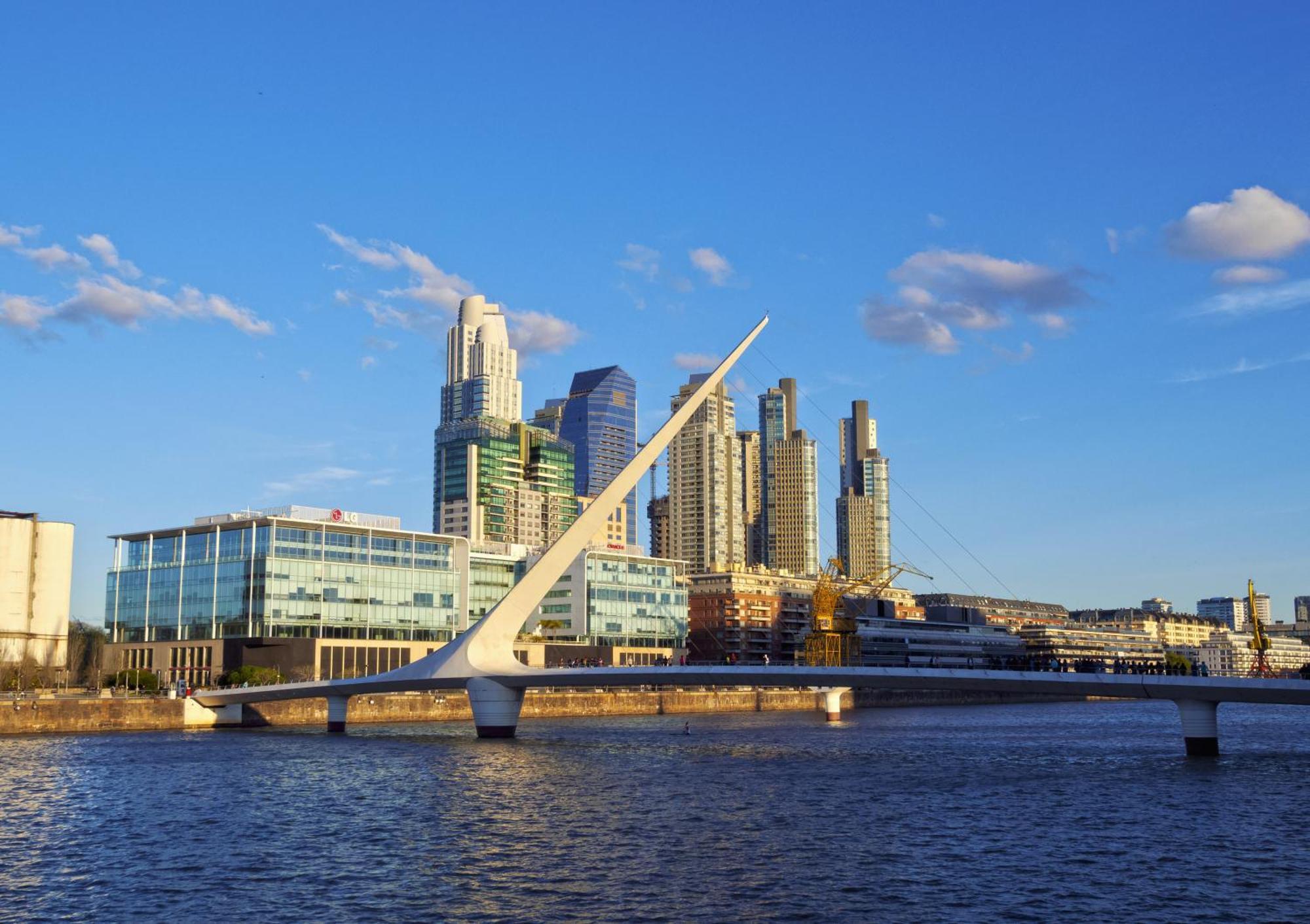 Family Apartment With Puente De La Mujer View In Puerto Madero Buenos Aires Exterior photo